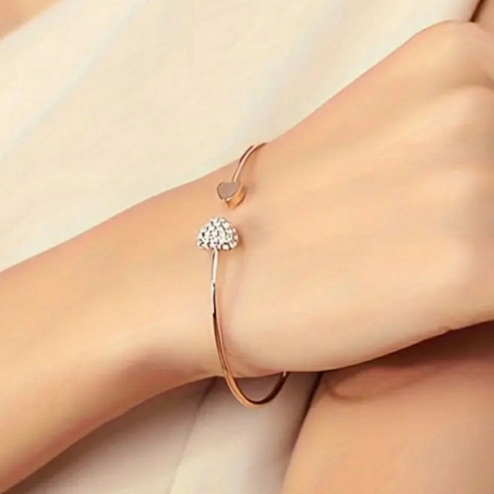 Gold Rhinestone Heart Bracelet - Picture 2 of 6